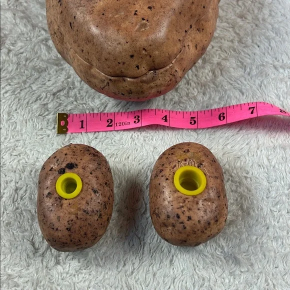 Vintage 70s ceramic set Potato serving dish matching salt and pepper shakers - Picture 5 of 6